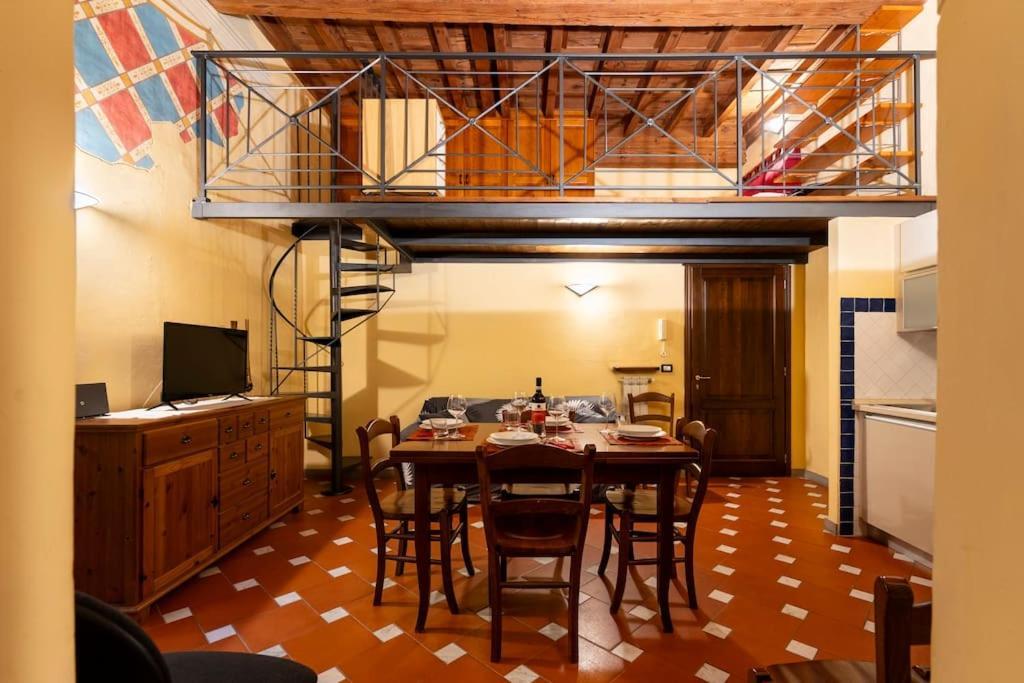 Keys Of Italy - Serragli 55 - Stile Rustico Rinascimentale In Oltrarno Florence Luaran gambar